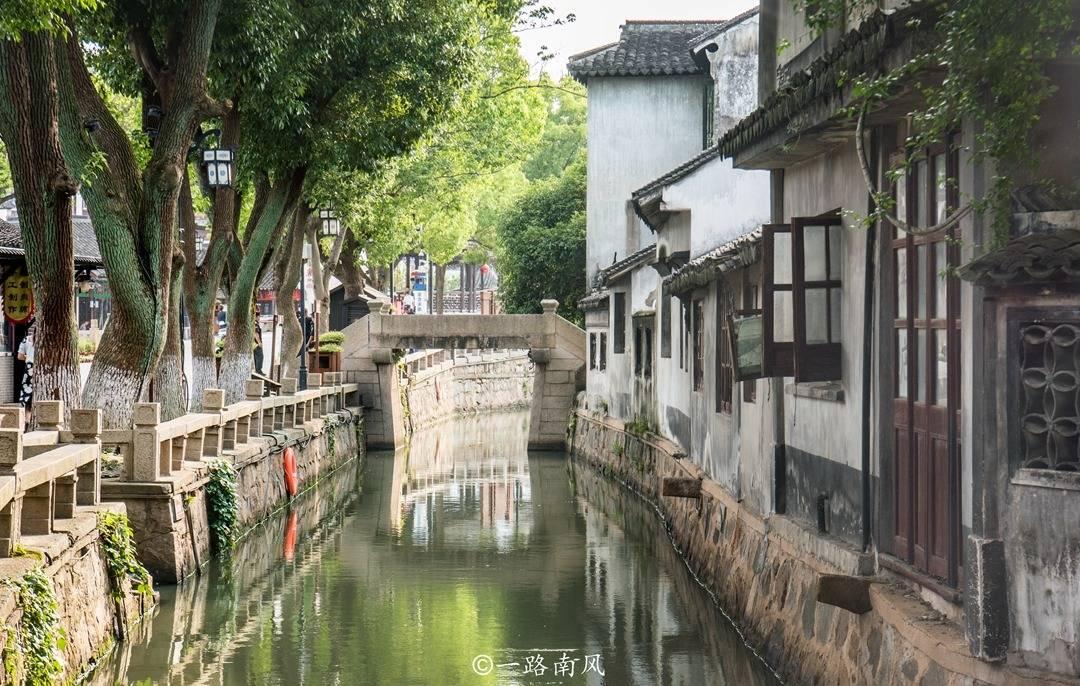 银河奥特曼遗址记